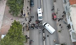 Tescilsiz motosiklet kazaya karıştı: 2 yaralı