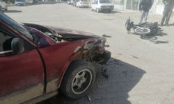 Otomobil ile motosiklet çarpıştı: 14 yaşındaki sürücü yaralandı