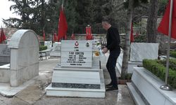 Bayram öncesi şehitliklerde hüzün!