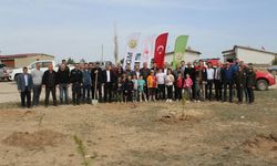 Yunak’ın Yavaşlı mahallesinde fidanlar toprakla buluştu