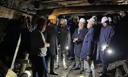 Madencilerle iftarda açtı