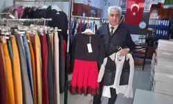 Çocuklara bayramlıklar muhtar amcadan