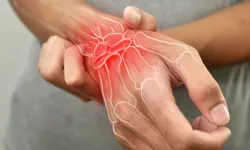 Mevsim geçişlerinde bu hastalığın ağrıları iki kat atıyor
