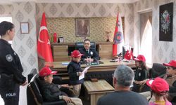 Konya'da polisler çocuklara unutulmaz  bir gün yaşattı