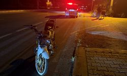 Yaya'ya çarptı motosikletini bırakıp kaçtı
