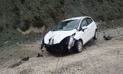 Isparta-Konya Karayolu'nda trafik kazası : 2 yaralı