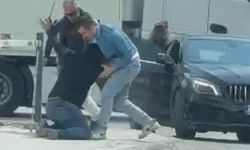 Trafikte satırlı kavga kamerada