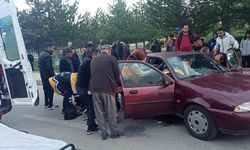 Konya'da aynı aileden 3  kişi trafik kazasında yaralandı