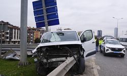 Direksiyon hakimiyetini kaybedince bariyere ok gibi saplandı