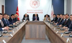 Vali Akın 31 ilçenin kaymakamı ile bir araya geldi