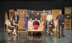 Sahnerengi tiyatrodan Konyalılara kahkaha dolu gece