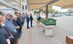 Melahat Karatoprak dualarla defnedildi