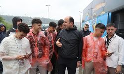 Başkan Altay İstanbul gezisinde öğrencilere eşlik etti