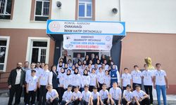 Konya'da minik bilim insanları projelerini tanıttı