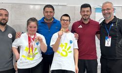 Meram’ın özel yüzücüleri şampiyon oldu