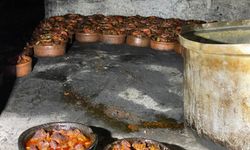 Dualı güveçlerden yemek için akın akın geliyorlar