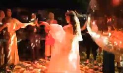 Disko topu gelinin üzerine düştü