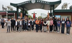 Yunak'taki bu öğretmenler alkışlanır!