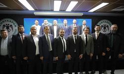 1922 Konyaspor yönetimi görevi bıraktı