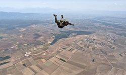 Türk askerinden hayat kurtarmak için zorlu eğitim!