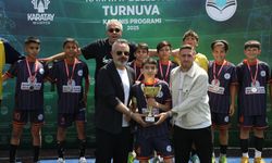 Gençler sahaya çıktı, tribünler alkışladı! Konyaspor'da ortak oldu