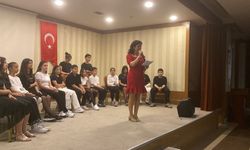 Müzik ve şiir şöleni yapıldı