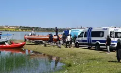 Göl'de kaybolan genci 'kurbağa adamlar' buldu