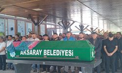 YKS'ye giderken trafik kazasında ölen kadın defnedildi