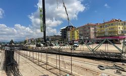 Demir halat koptu, 3 işçi yaralandı
