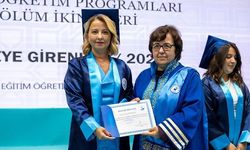 Üniversite hayalini 51 yaşında 2.’likle tamamladı
