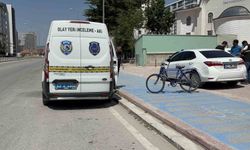 Bisiklet sürücüsünün öldüğü kaza, kameraya yansıdı