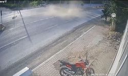 Kontrolü kaybeden motosiklet sürücüsü metrelerce sürüklendi