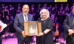 "Zeki Müren Şarkıları" konseri düzenlendi
