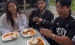 Hem yemeğe davet ettiler hem de paralarını aldılar
