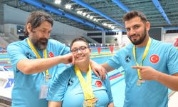 Otizmli ve işitme engelli sporcu başarıya babasıyla yürüyor