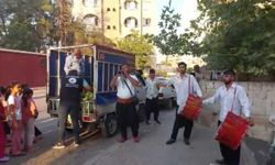 Hem çaldırdı hem de dağıttı!