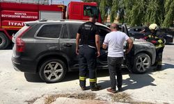 Seyir halindeki araba alev aldı