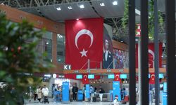 Türkiye'nin en büyük Uluslararası Havalimanı kırmızı beyaza bürünecek