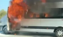 Seyir halindeki otobüs alev aldı