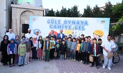 Güne camide başlayan çocuklar, yarınlara umut oluyor