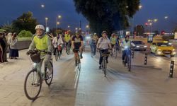 Kadınlar gündemdeki olaya tepki için pedal çevirdi