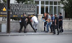 Konya'da korku dolu anlar! 23 yaşındaki genç dehşet saçtı