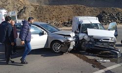 Karayolunda kaza: Çok sayıda yaralı var