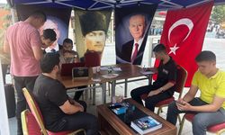 Ülkü Ocakları tercih döneminde gençlerin yanında