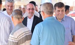 Başkan Pekyatırmacı cemaate katıldı, vatandaşları dinledi