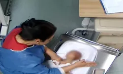 Film gibi olay! Hemşire kılığında hastaneye girdi