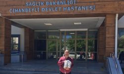 Konyalı öğretmen hastalara kitaplarını hediye etti
