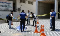 Evladını silahla öldüren eski emniyet mensubu dakikalarca başında bekledi!
