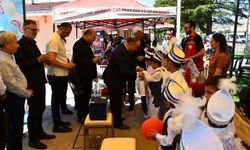 Devlet korumasındaki çocuklar için unutulmaz çifte kutlama