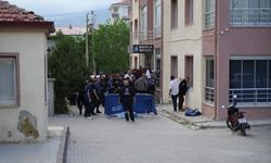 Sır dolu ölüm: İlhanlı Mahallesi'nde yüksekten düşen genç yaşamını kaybetti!